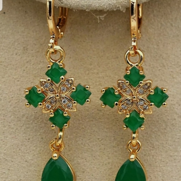 18 k Yellow Gold Filled- Earrings green stones - Picture 3 of 4